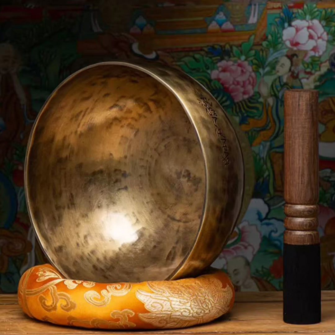 Majestically Sounds Singing Bowl