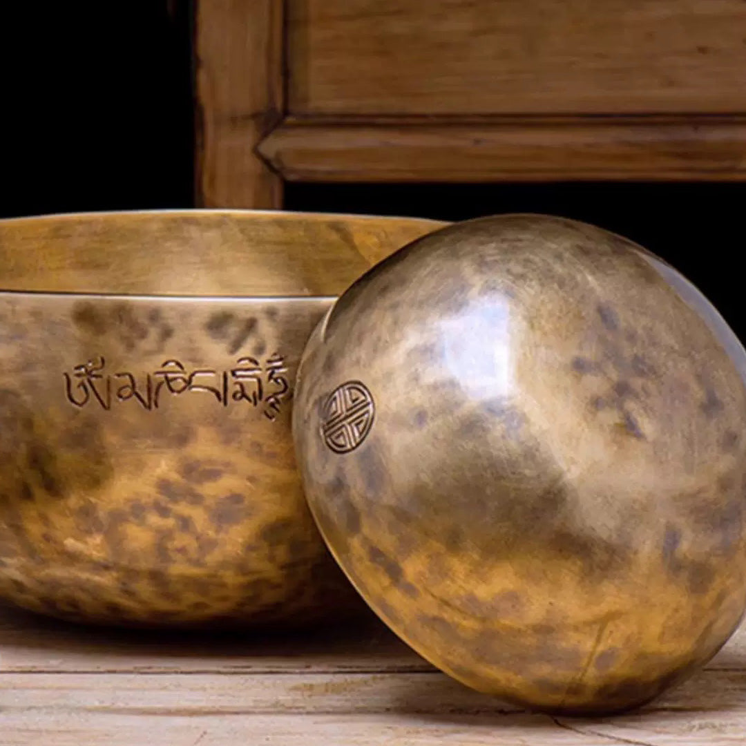 Majestically Sounds Singing Bowl